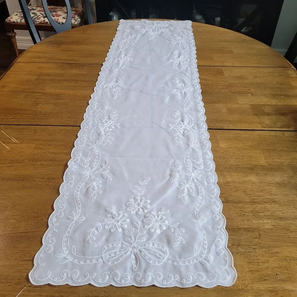 VTG Madeira Embroidered 66x104 Banquet Tablecloth 12 Placemats Table Runner set